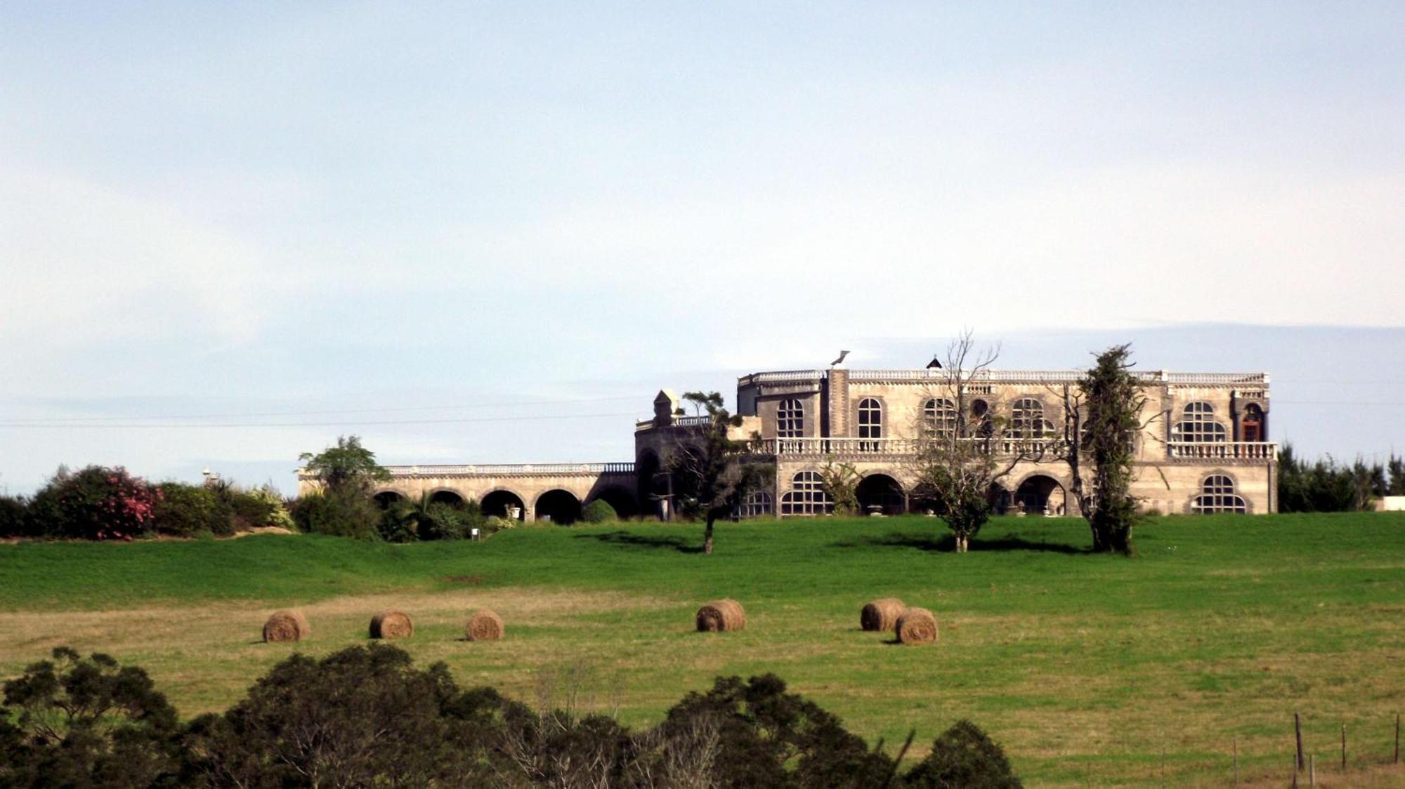 Bygracealone Manor Hotel Outeniekwa Exterior foto